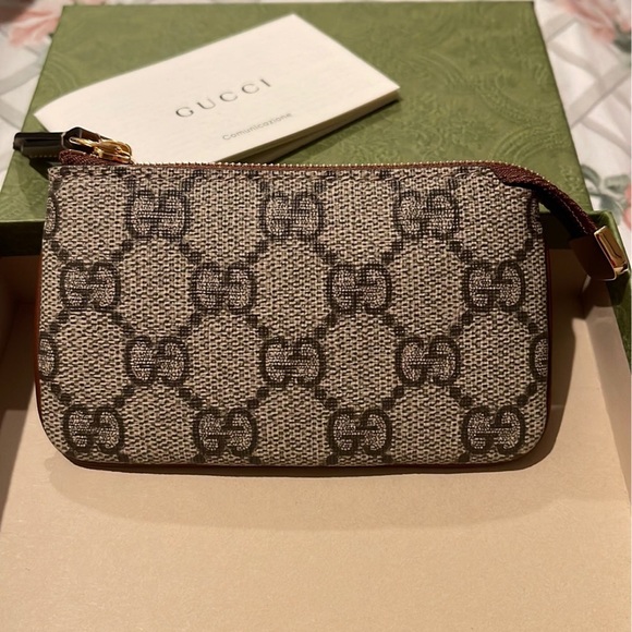 SOLD ON M E R C A R I - GG Supreme Key Pouch - Picture 2 of 9